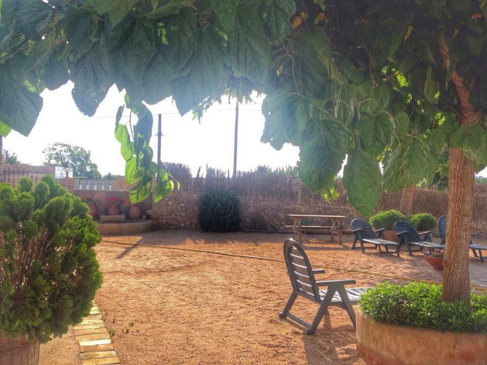 Hostal Mas Peraquintana L' Escala Exterior foto