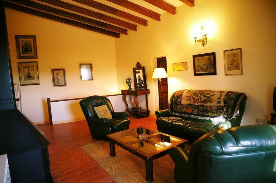 Hostal Mas Peraquintana L' Escala Exterior foto